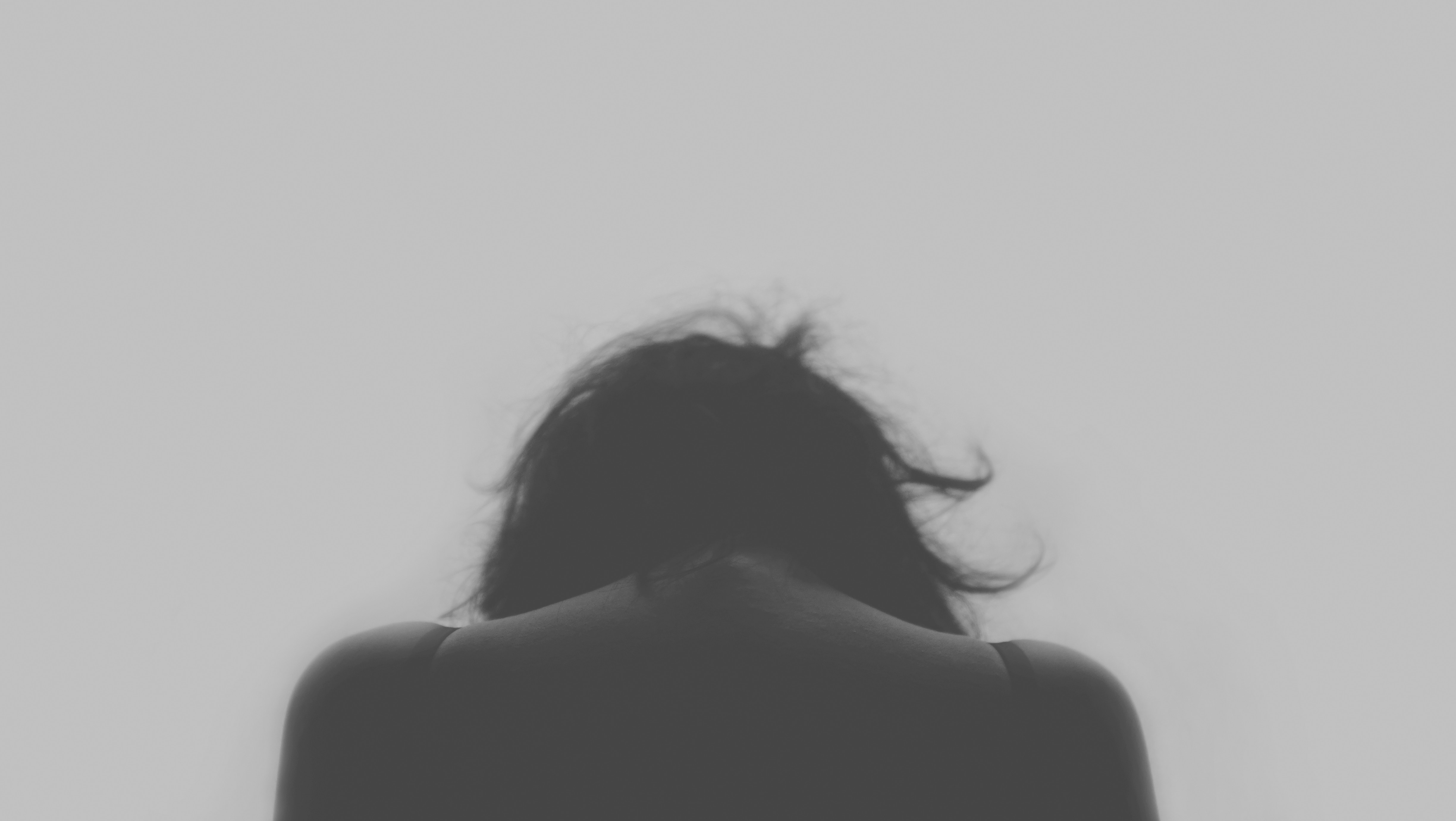 the many symptoms of postpartum depression